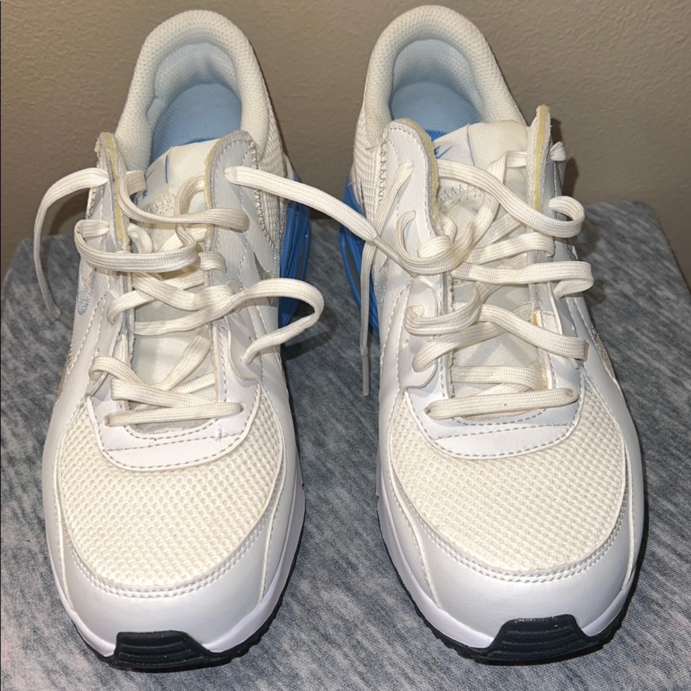 Nike White and Blue Women's Sneakers